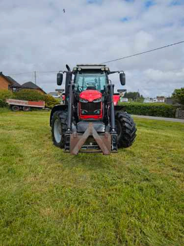 Massey Ferguson 6715S Dyna VT - Farm tractor: picture 3 Massey Ferguson 6715S Dyna VT - Farm tractor: picture 3