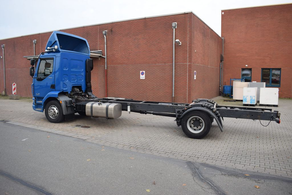 DAF LF 280 Fahrgestell Klima Navi 8-Gang ACC AHK - Cab chassis truck: picture 4 DAF LF 280 Fahrgestell Klima Navi 8-Gang ACC AHK - Cab chassis truck: picture 4
