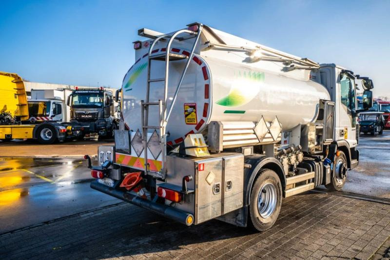 Iveco EURO CARGO 100-220 +CM 5500L + 3 COMP. - Tanker truck: picture 4 Iveco EURO CARGO 100-220 +CM 5500L + 3 COMP. - Tanker truck: picture 4