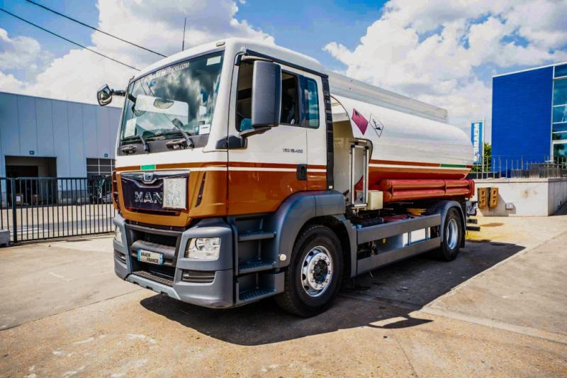 MAN TGS 18.400 // CUVE ALU MAGYAR 13.500L + 5 COMP - Tanker truck: picture 1 MAN TGS 18.400 // CUVE ALU MAGYAR 13.500L + 5 COMP - Tanker truck: picture 1