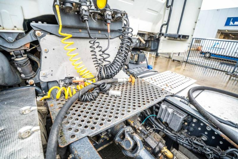 Iveco STRALIS 460 + KIPHYDR. - Tractor truck: picture 5 Iveco STRALIS 460 + KIPHYDR. - Tractor truck: picture 5