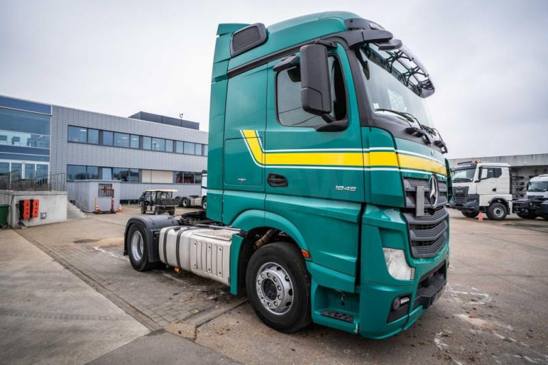 Mercedes ACTROS 1845 LS - Tractor truck: picture 2 Mercedes ACTROS 1845 LS - Tractor truck: picture 2