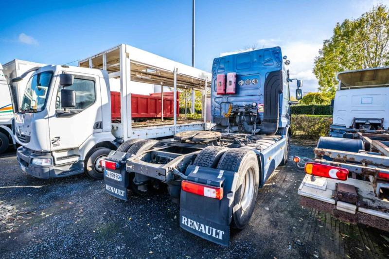 Renault PREMIUM 450 DXI+VOITH+ problème moteur - Tractor truck: picture 4 Renault PREMIUM 450 DXI+VOITH+ problème moteur - Tractor truck: picture 4