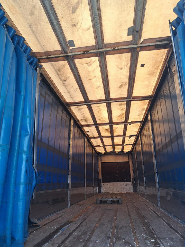 FRUEHAUF - Curtainsider semi-trailer: picture 3 FRUEHAUF - Curtainsider semi-trailer: picture 3