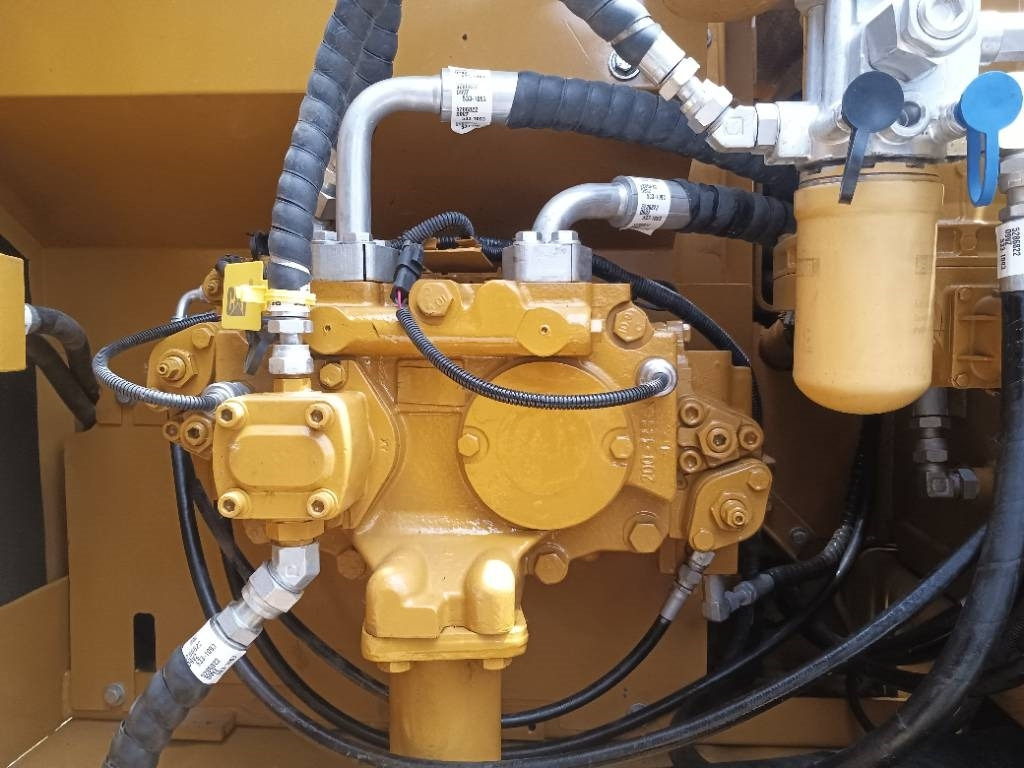 CAT 320D2  - Crawler excavator: picture 5 CAT 320D2  - Crawler excavator: picture 5