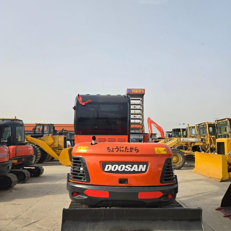Doosan DX 60  - Mini excavator: picture 4 Doosan DX 60  - Mini excavator: picture 4