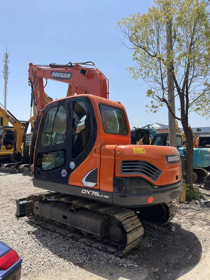 Doosan DX 75-9 C  - Mini excavator: picture 1 Doosan DX 75-9 C  - Mini excavator: picture 1