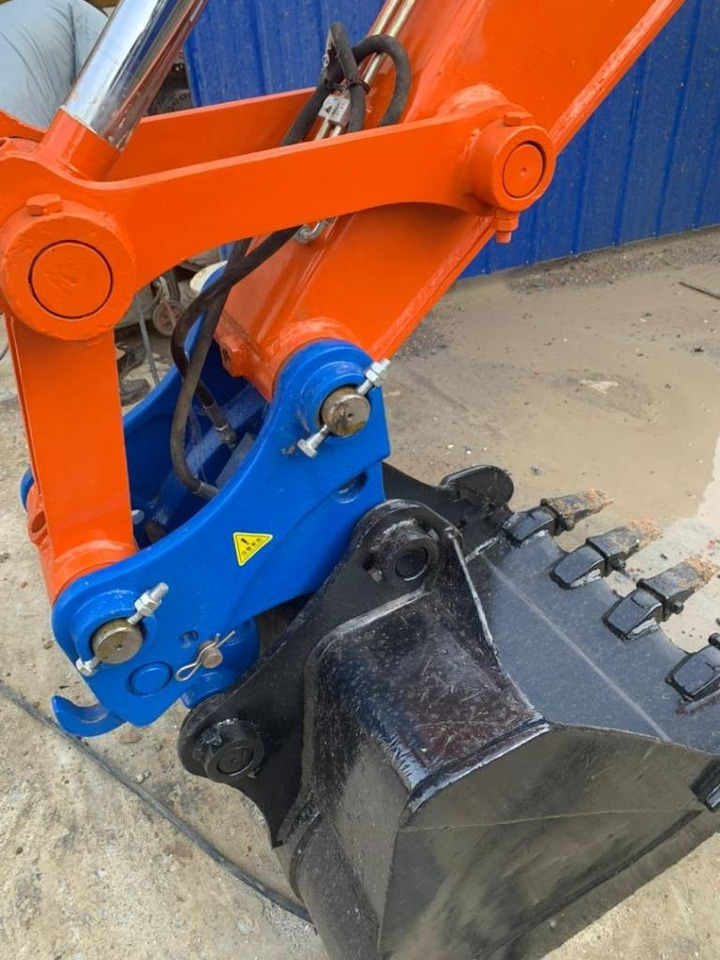 Doosan DX 75  - Mini excavator: picture 4 Doosan DX 75  - Mini excavator: picture 4