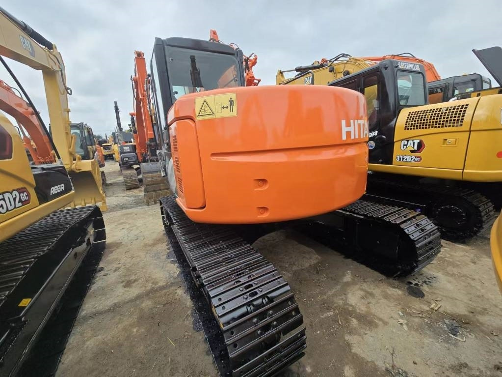 Hitachi ZX 135 US - Crawler excavator: picture 2 Hitachi ZX 135 US - Crawler excavator: picture 2
