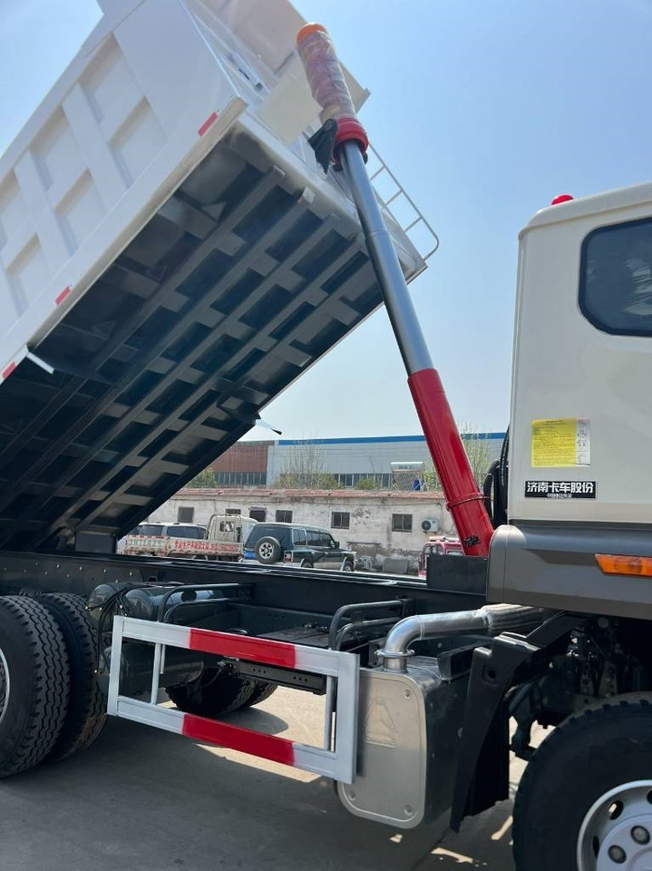 Howo 371 - Tipper: picture 4 Howo 371 - Tipper: picture 4