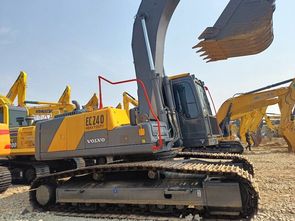 Volvo EC 240 - Crawler excavator: picture 3 Volvo EC 240 - Crawler excavator: picture 3