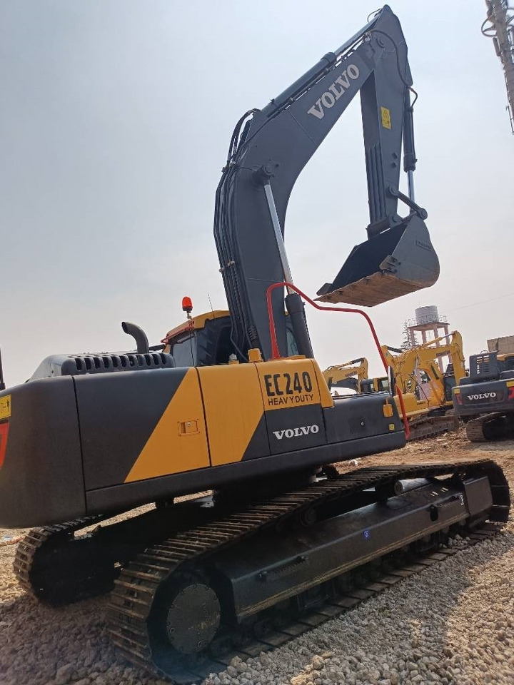 Volvo EC 240 - Crawler excavator: picture 4 Volvo EC 240 - Crawler excavator: picture 4