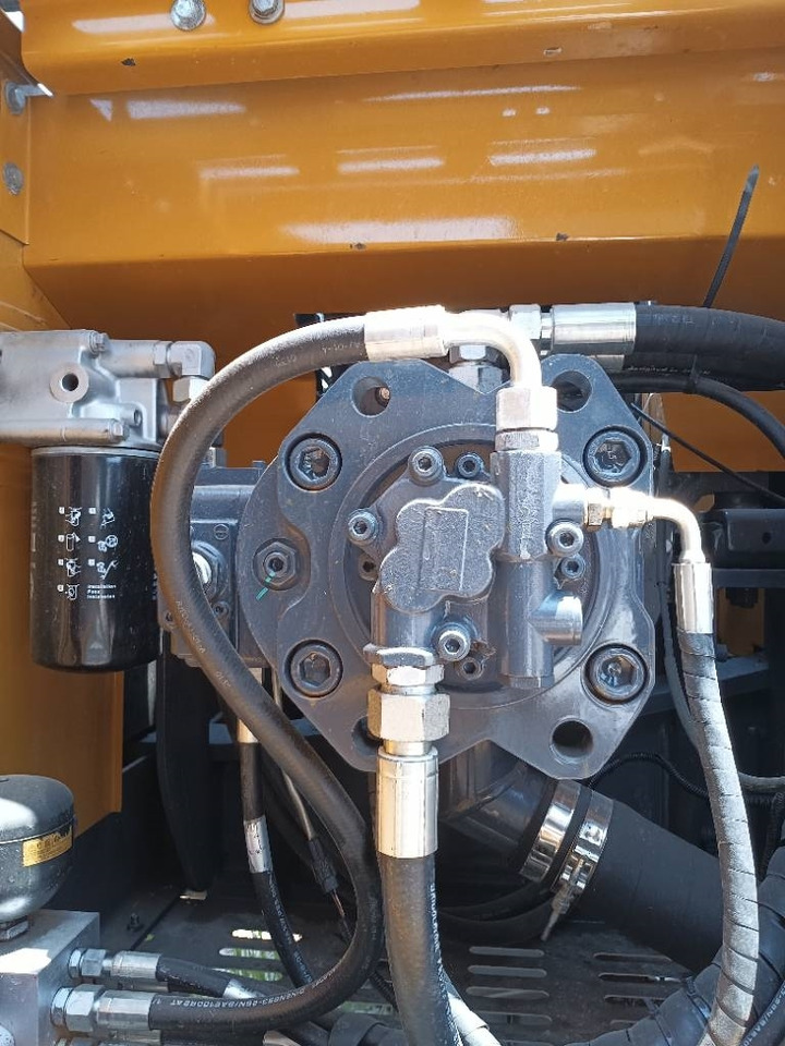 XCMG XE 215 DA - Crawler excavator: picture 5 XCMG XE 215 DA - Crawler excavator: picture 5