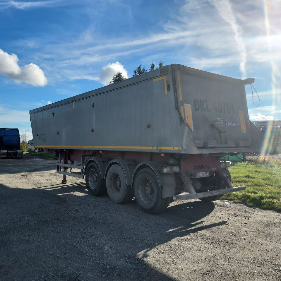 Janmil NWD 40 m3 - new floor - ready to work - Tipper semi-trailer: picture 3 Janmil NWD 40 m3 - new floor - ready to work - Tipper semi-trailer: picture 3