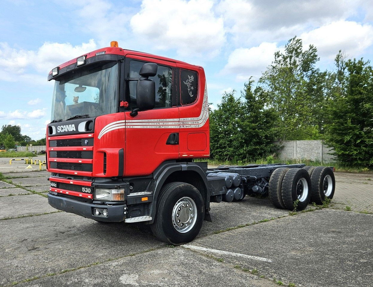 Scania 144 530 6X4 Manual Pump AND Injectros - Full Sprin G - Cab chassis truck: picture 1 Scania 144 530 6X4 Manual Pump AND Injectros - Full Sprin G - Cab chassis truck: picture 1