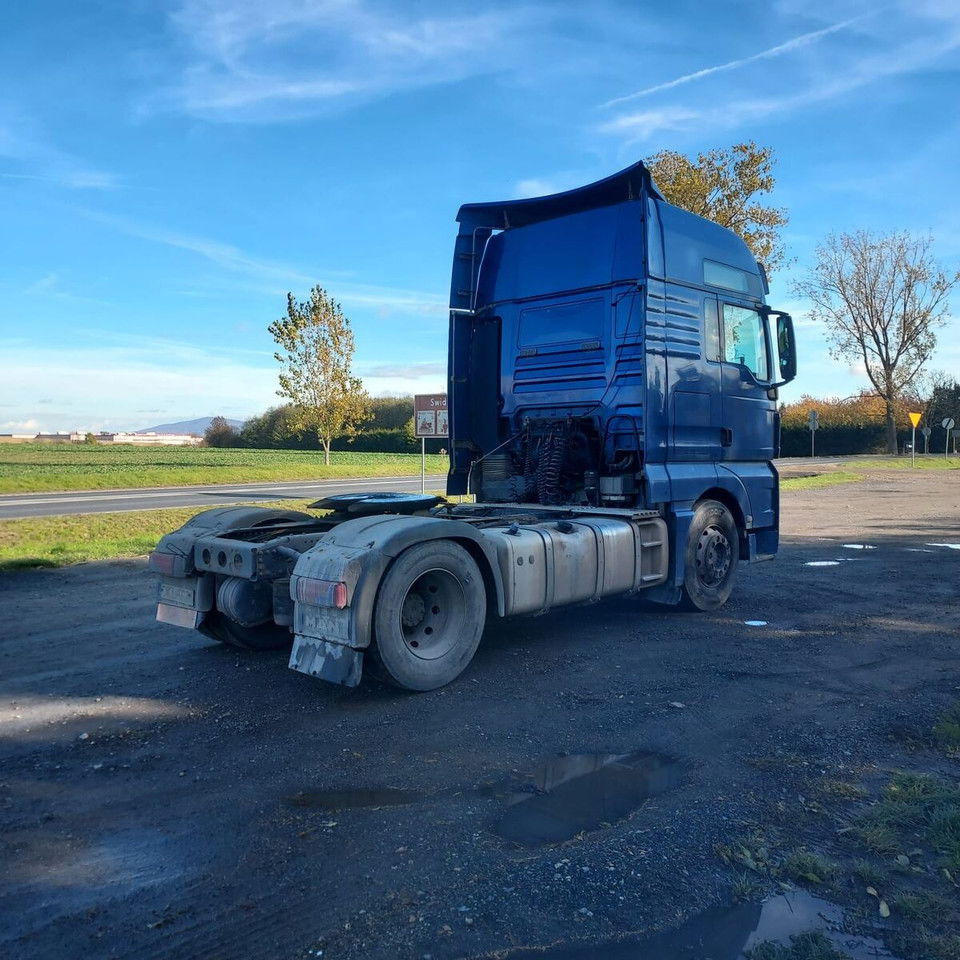 MAN TGX 18.440 -2011- retarder - automatic gearbox - Tractor truck: picture 4 MAN TGX 18.440 -2011- retarder - automatic gearbox - Tractor truck: picture 4