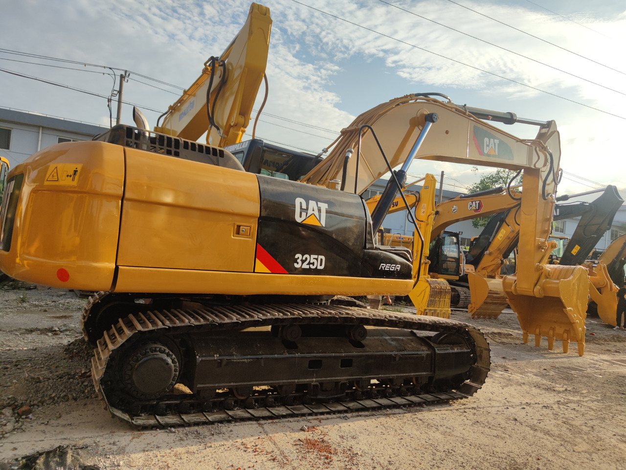 CATERPILLAR 325D - Crawler excavator: picture 5 CATERPILLAR 325D - Crawler excavator: picture 5