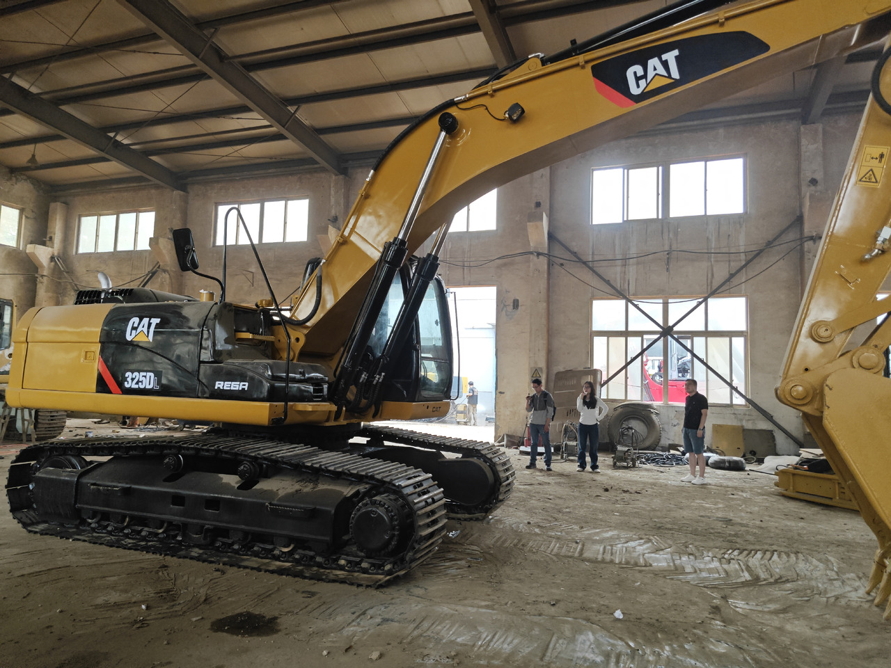 CATERPILLAR 325D Used cat 325 excavator cheap sale - Crawler excavator: picture 5 CATERPILLAR 325D Used cat 325 excavator cheap sale - Crawler excavator: picture 5