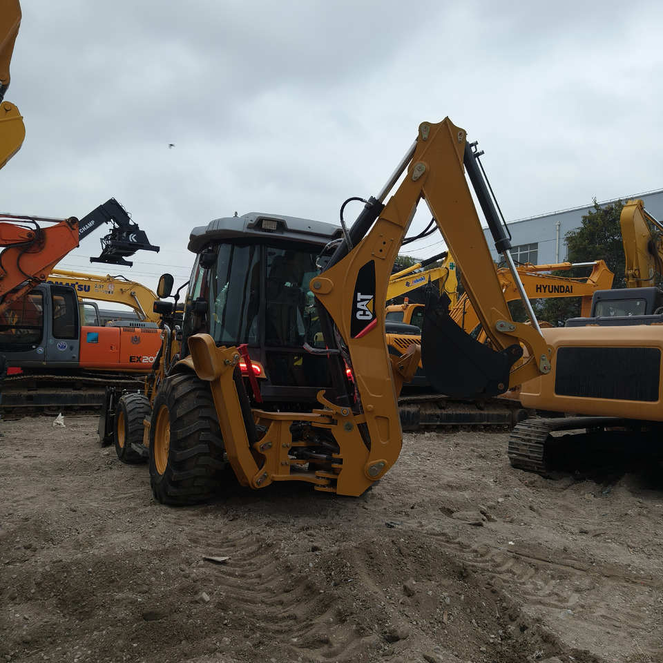CATERPILLAR 420F - Backhoe loader: picture 3 CATERPILLAR 420F - Backhoe loader: picture 3