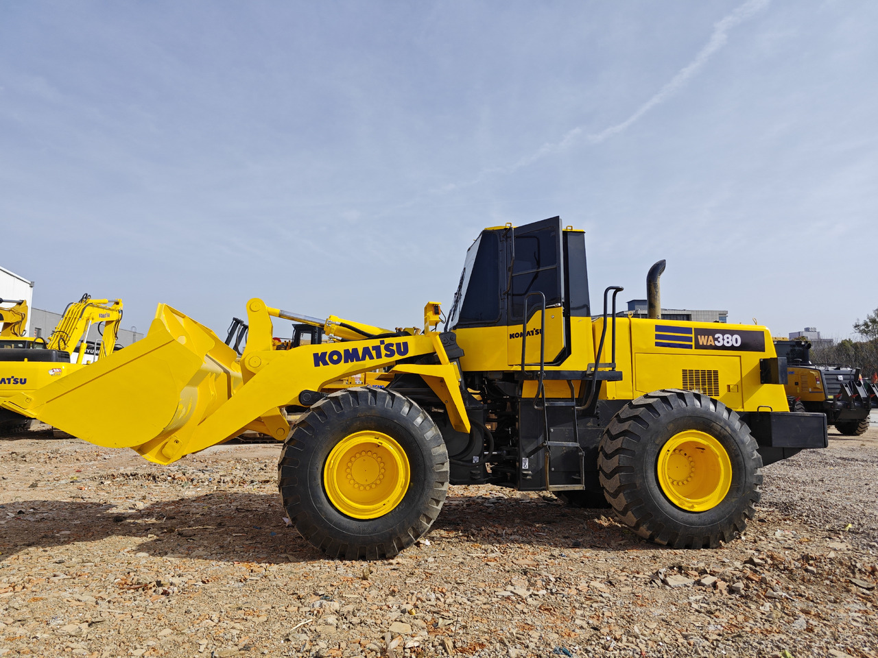 KOMATSU WA380 - Wheel loader: picture 1 KOMATSU WA380 - Wheel loader: picture 1