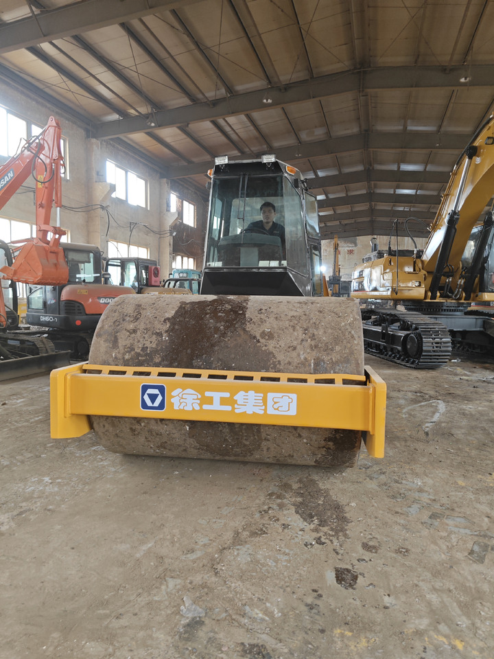 XCMG YZ18JC - Compactor: picture 5 XCMG YZ18JC - Compactor: picture 5