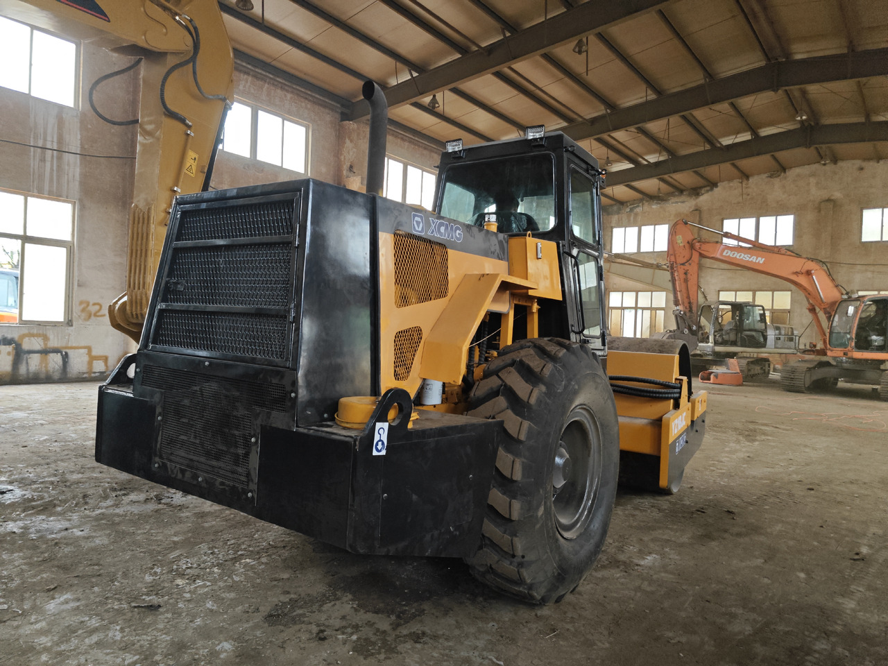 XCMG YZ18JC - Compactor: picture 3 XCMG YZ18JC - Compactor: picture 3