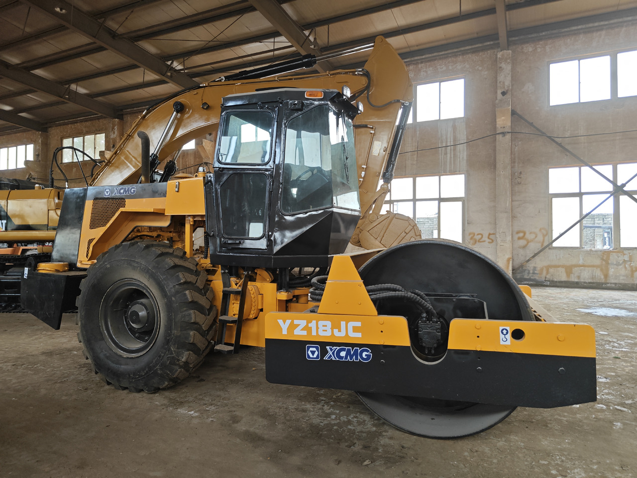 XCMG YZ18JC - Compactor: picture 1 XCMG YZ18JC - Compactor: picture 1
