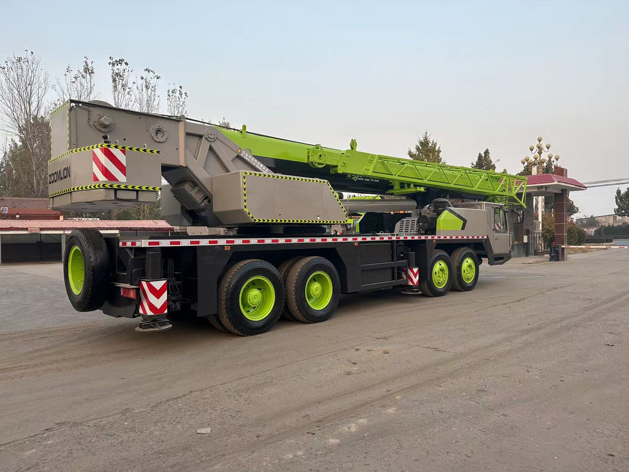 ZOOMLION ZTC700V - Mobile crane: picture 3 ZOOMLION ZTC700V - Mobile crane: picture 3