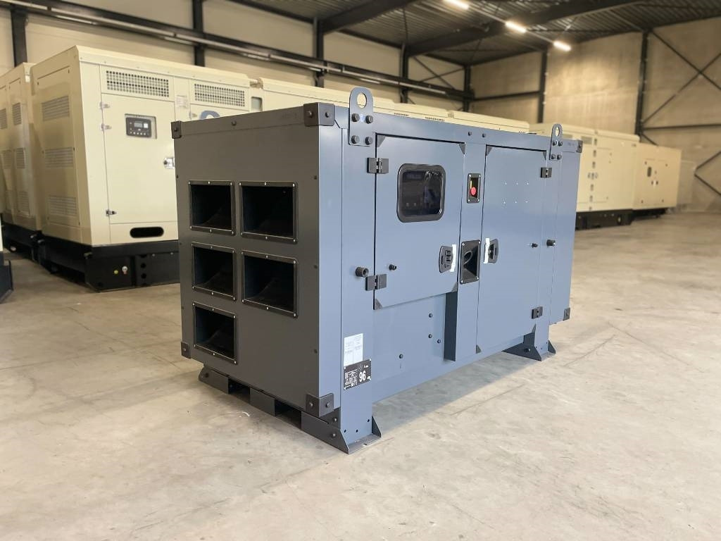 Iveco NEF45SM2 - 88 kVA Generator - DPX-17551 - Generator set: picture 2 Iveco NEF45SM2 - 88 kVA Generator - DPX-17551 - Generator set: picture 2