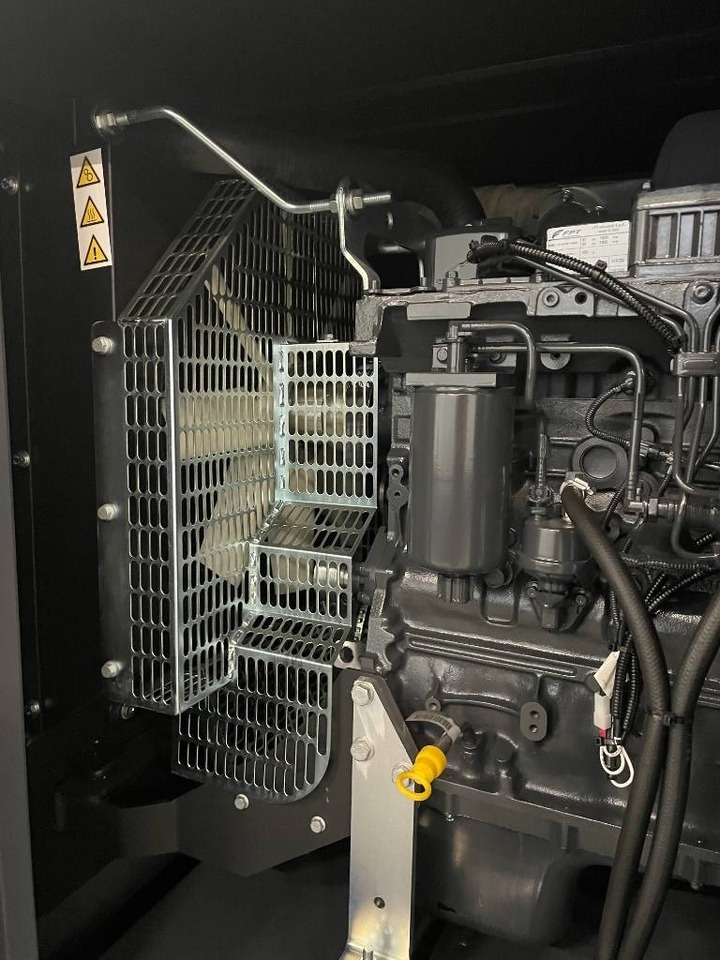 Iveco NEF45SM2 - 88 kVA Generator - DPX-17551 - Generator set: picture 5 Iveco NEF45SM2 - 88 kVA Generator - DPX-17551 - Generator set: picture 5