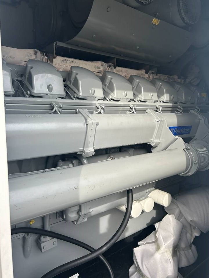 Perkins 4016-TAG2A - 2.200 kVA Generator - DPX-19826 - Generator set: picture 5 Perkins 4016-TAG2A - 2.200 kVA Generator - DPX-19826 - Generator set: picture 5