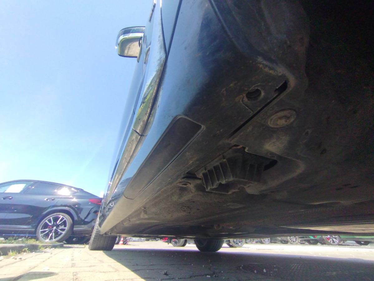 BMW 745Le xDrive sport-aut SEDAN - Sedan: picture 5 BMW 745Le xDrive sport-aut SEDAN - Sedan: picture 5