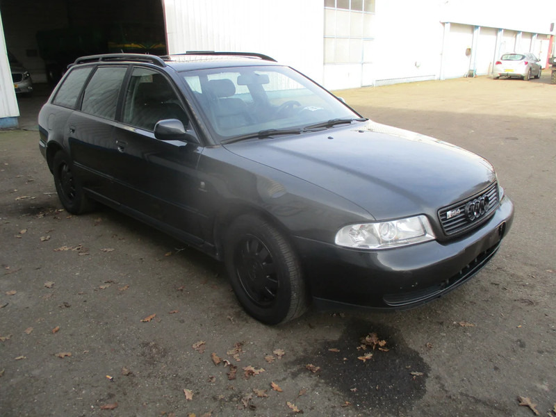Audi A4 Avant 1.9 tdi , S-Line , Manual , Airco , EXPORT - Car: picture 4 Audi A4 Avant 1.9 tdi , S-Line , Manual , Airco , EXPORT - Car: picture 4