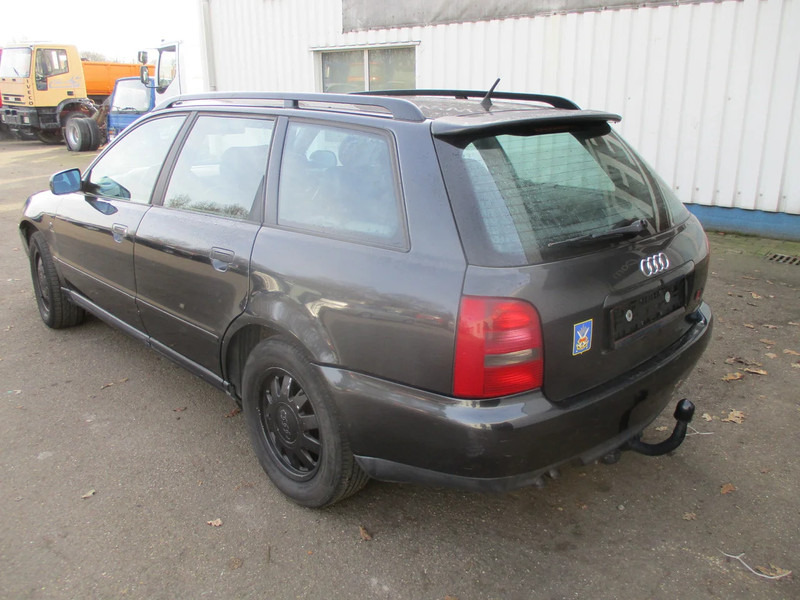 Audi A4 Avant 1.9 tdi , S-Line , Manual , Airco , EXPORT - Car: picture 5 Audi A4 Avant 1.9 tdi , S-Line , Manual , Airco , EXPORT - Car: picture 5