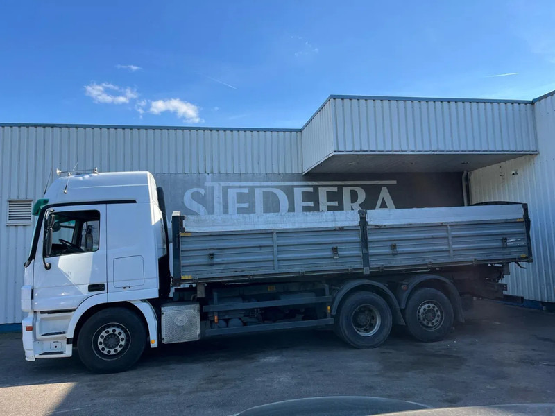 Mercedes-Benz Actros 2544 , MP2 -MP3 , 6x2 , 3 Way Tipper - Tipper: picture 2 Mercedes-Benz Actros 2544 , MP2 -MP3 , 6x2 , 3 Way Tipper - Tipper: picture 2