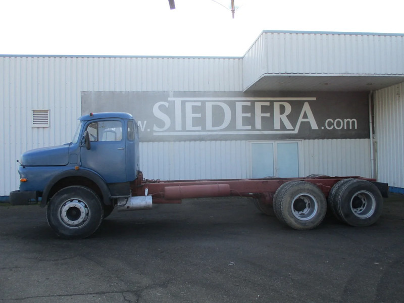 Mercedes-Benz LK 2624 , 6x4 , Manual , Spring suspension - Cab chassis truck: picture 2 Mercedes-Benz LK 2624 , 6x4 , Manual , Spring suspension - Cab chassis truck: picture 2