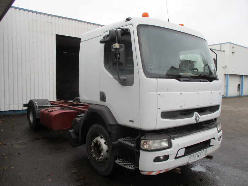 Renault Premium 250 , Manual pump and gearbox , Euro 2 - Cab chassis truck: picture 4 Renault Premium 250 , Manual pump and gearbox , Euro 2 - Cab chassis truck: picture 4