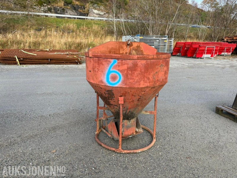 1 BETONGTOBB 750L - Construction equipment: picture 1 1 BETONGTOBB 750L - Construction equipment: picture 1