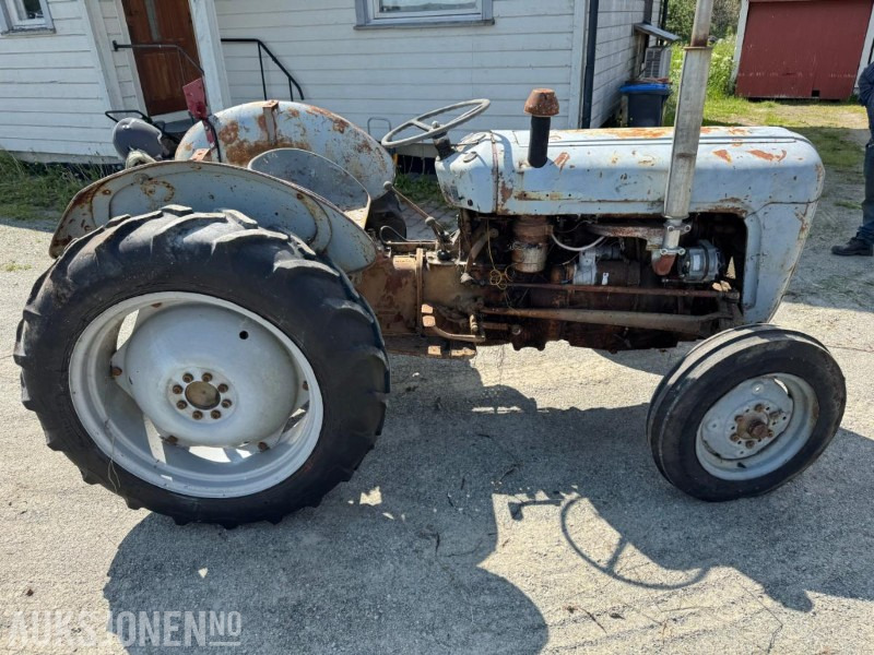 1959 Ferguson 35 Gullfisk - Farm tractor: picture 5 1959 Ferguson 35 Gullfisk - Farm tractor: picture 5