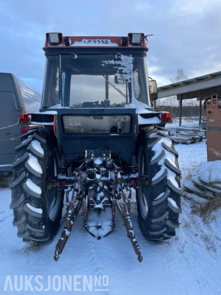 1985 CASE IH 685 - Farm tractor: picture 3 1985 CASE IH 685 - Farm tractor: picture 3