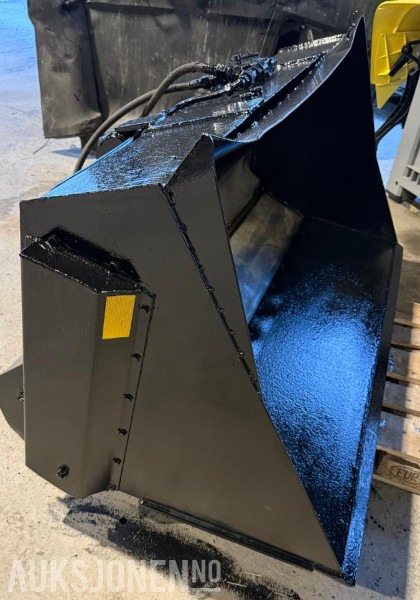 2000 Hymax Hymas Sandspreder skuffe 650 Liter - Construction equipment: picture 4 2000 Hymax Hymas Sandspreder skuffe 650 Liter - Construction equipment: picture 4