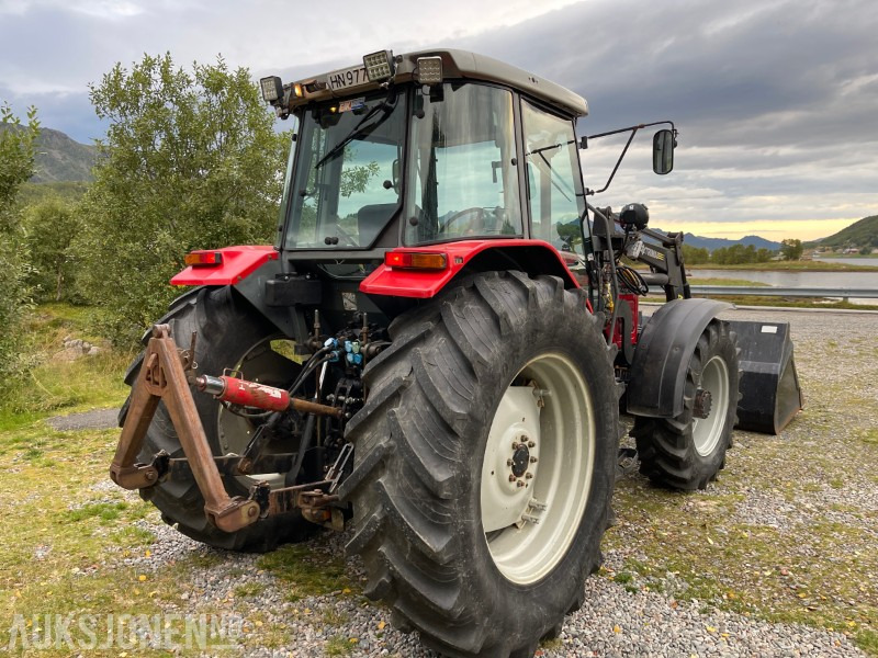 2000 Massey Ferguson 4270 med Trima 4.80 laster og snøskuffe *Kun 4969 Timer* - Farm tractor: picture 5 2000 Massey Ferguson 4270 med Trima 4.80 laster og snøskuffe *Kun 4969 Timer* - Farm tractor: picture 5