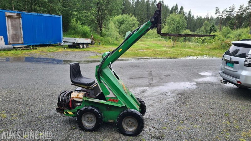 2001 Avant 313 - Wheel loader: picture 2 2001 Avant 313 - Wheel loader: picture 2