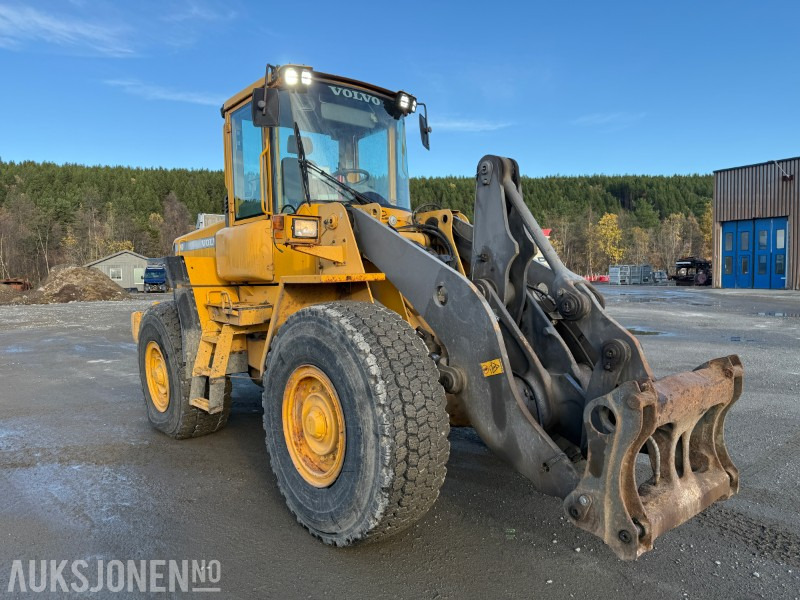 2001 Volvo L90D - 17 000kg - 8868t - Wheel loader: picture 3 2001 Volvo L90D - 17 000kg - 8868t - Wheel loader: picture 3