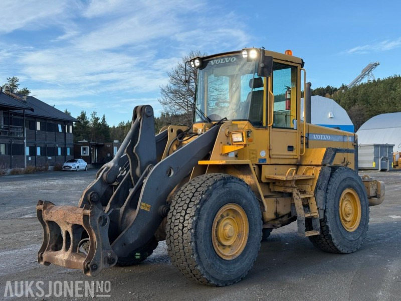 2001 Volvo L90D - 17 000kg - 8868t - Wheel loader: picture 1 2001 Volvo L90D - 17 000kg - 8868t - Wheel loader: picture 1