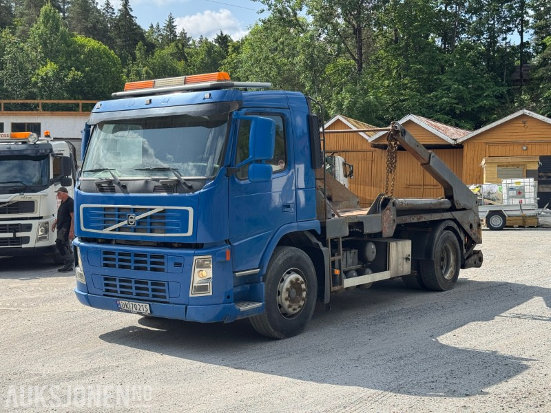2004 Volvo FM9 containerløfter / liftbil – 15 tonn - Skip loader truck: picture 1 2004 Volvo FM9 containerløfter / liftbil – 15 tonn - Skip loader truck: picture 1