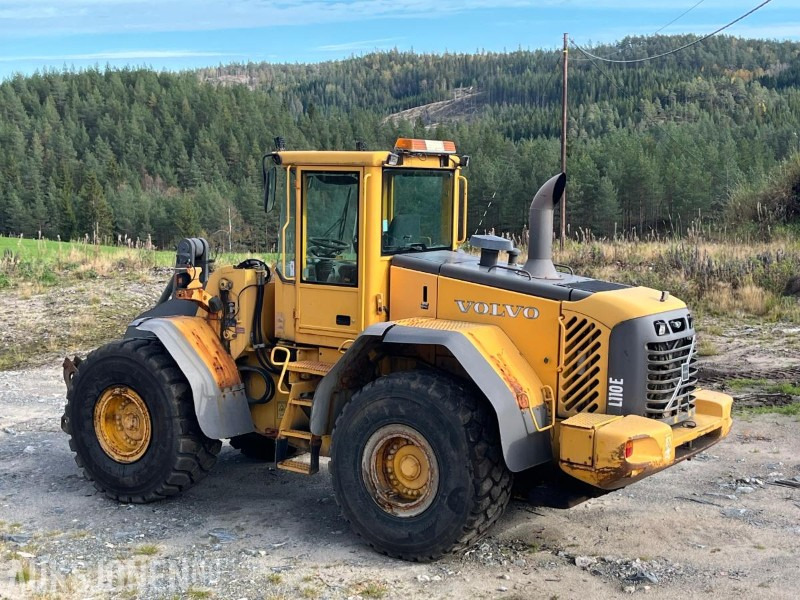 2004 Volvo L110E - Wheel loader: picture 1 2004 Volvo L110E - Wheel loader: picture 1