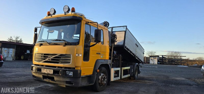 2006 Volvo FL250 Kranbil med tipp - 4X2 - Automat - HMF 683 K2 kran - Aluminiumskarmer - EU godkjent - Gått 206.755 km - Crane truck: picture 4 2006 Volvo FL250 Kranbil med tipp - 4X2 - Automat - HMF 683 K2 kran - Aluminiumskarmer - EU godkjent - Gått 206.755 km - Crane truck: picture 4