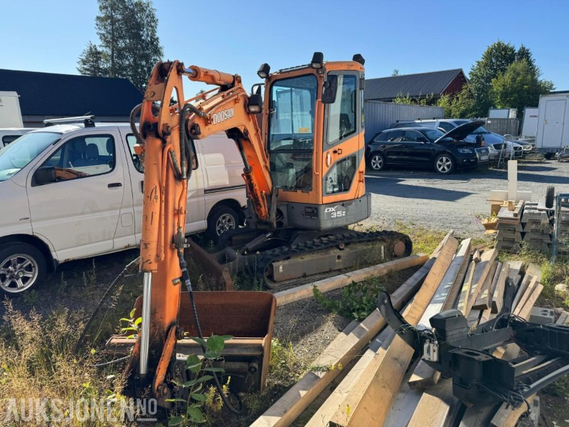 2007 Doosan DX35Z gravemaskin med tilt og pusseskuffe / rep objekt / 1729 timer - Excavator: picture 1 2007 Doosan DX35Z gravemaskin med tilt og pusseskuffe / rep objekt / 1729 timer - Excavator: picture 1