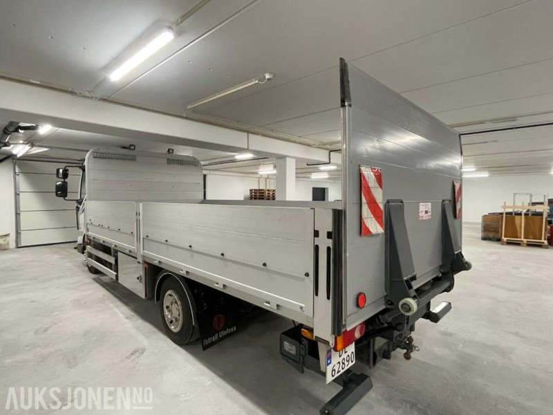 2007 RENAULT MIDLUM LASTEBIL - PLANBIL MED LIFT. KUN 95544 KM! - Dropside/ Flatbed truck: picture 4 2007 RENAULT MIDLUM LASTEBIL - PLANBIL MED LIFT. KUN 95544 KM! - Dropside/ Flatbed truck: picture 4